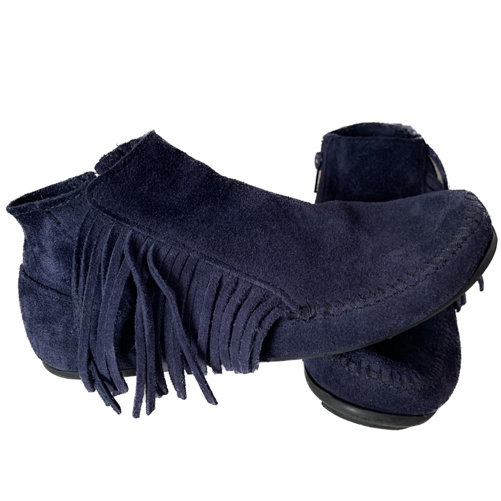 Minnetonka Moccasin Lacy Fringe Booties